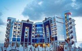 Lamar Azur Hotel